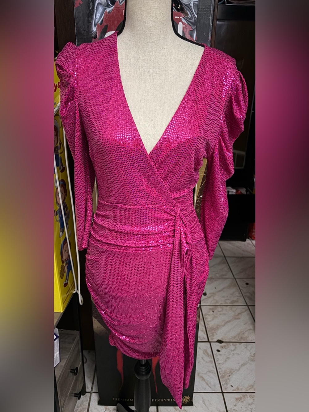 GIBI LI V-Neck 3/4 Puff Sleeve Sash Sequin Fushia